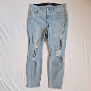 Torrid skinny jeans distressed light wash 18R